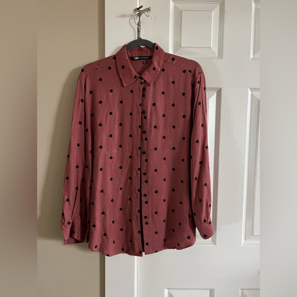 Zara Women’s black polka dot pink long sleeve blouse. Great condition. Size L.